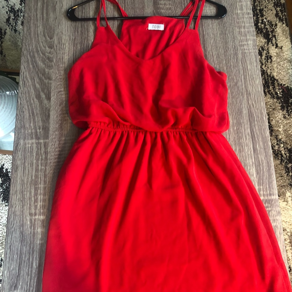 red dress - Picture 2 of 3